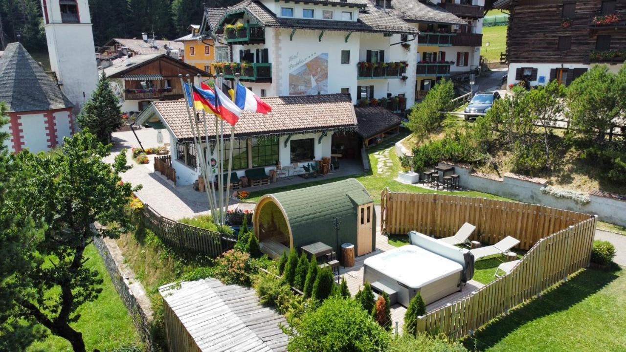 Hotel Piedibosco โมเอนา ภายนอก รูปภาพ