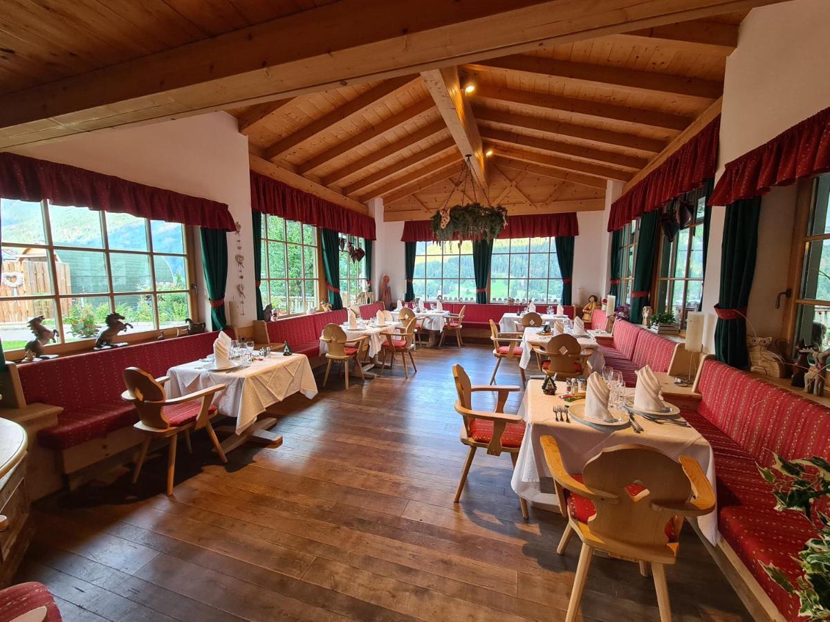 Hotel Piedibosco โมเอนา ภายนอก รูปภาพ