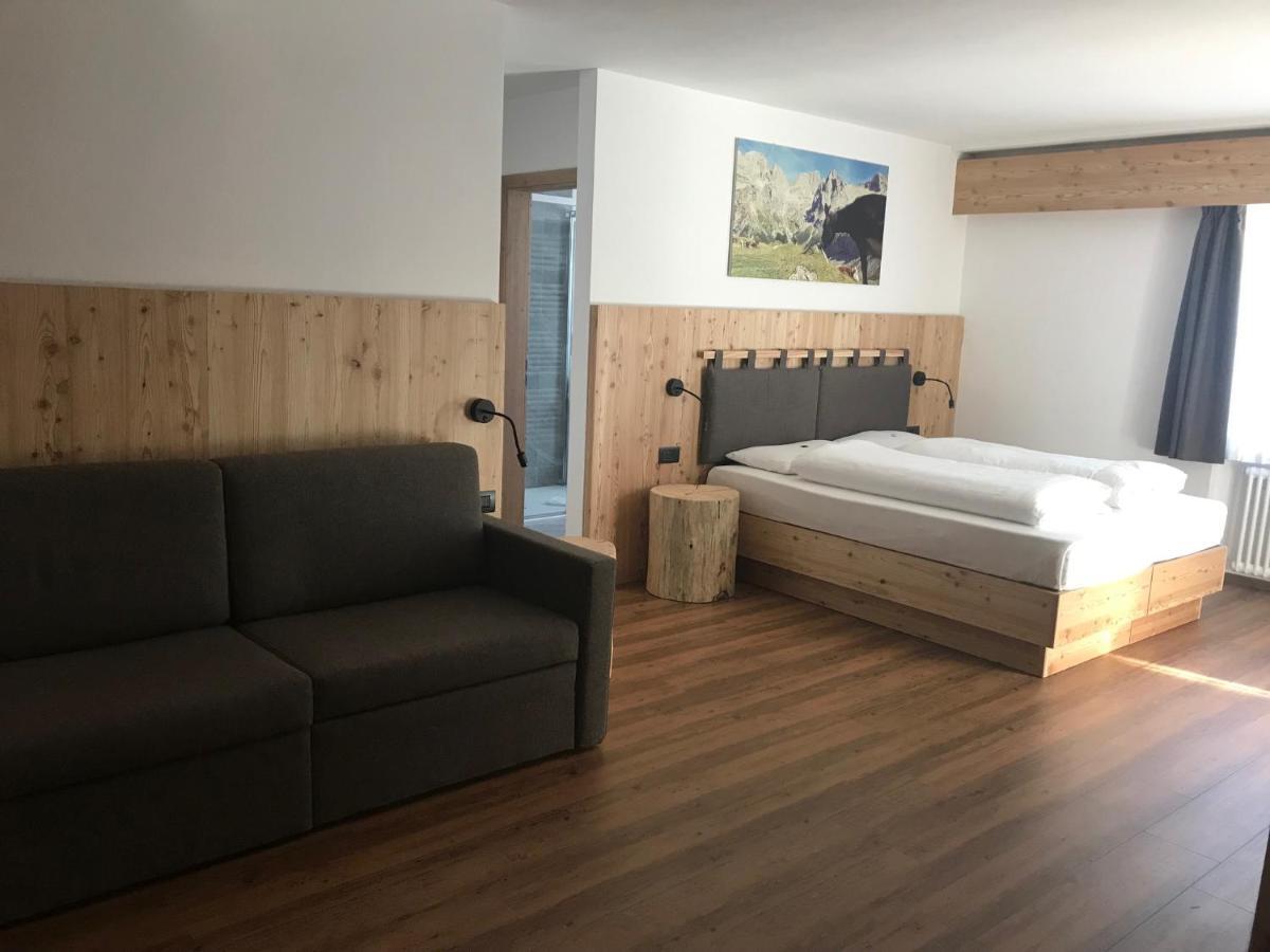 Hotel Piedibosco โมเอนา ภายนอก รูปภาพ